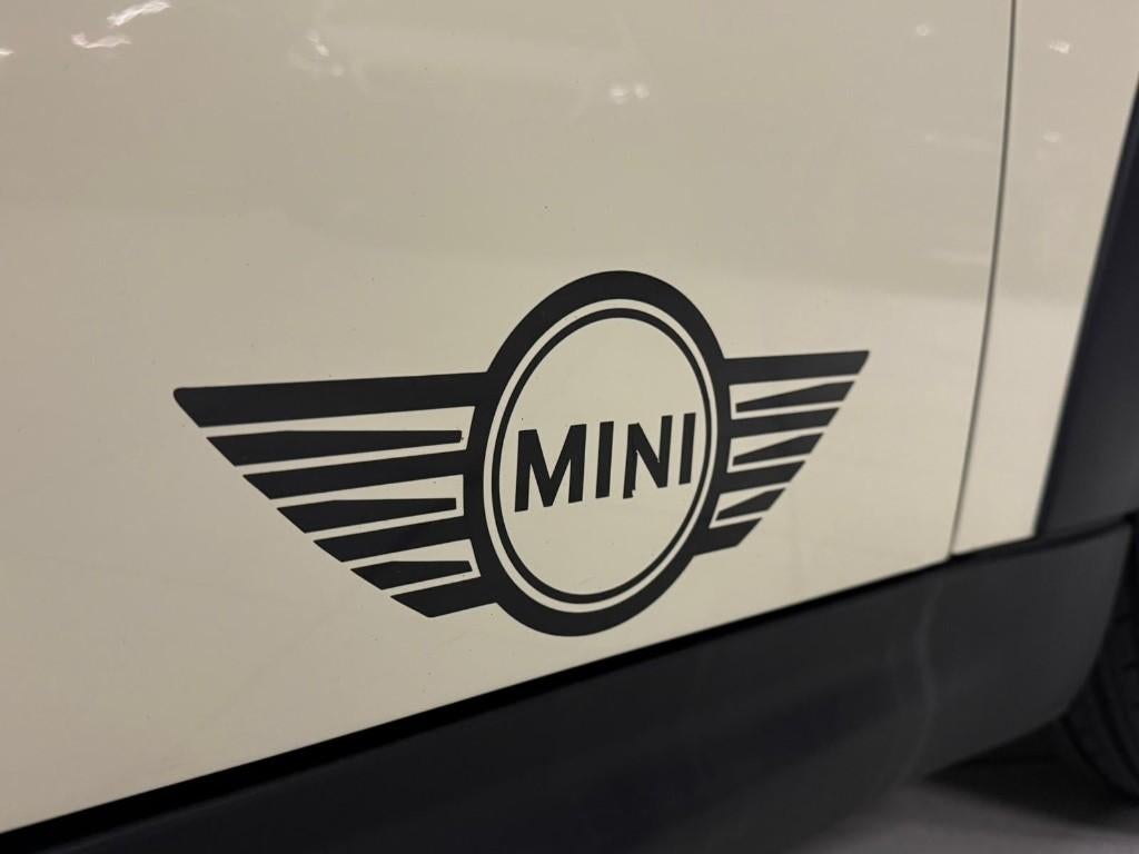 Mini One Cabrio jaar 2015, 101000 km, Auto's, Mini, Euro 6, Bedrijf, Handgeschakeld, 5 deurs