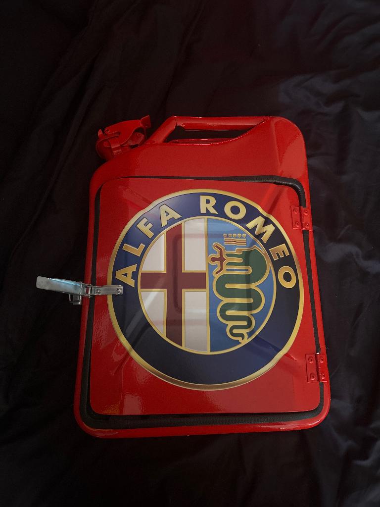 Bidons alfa romeo, Ophalen