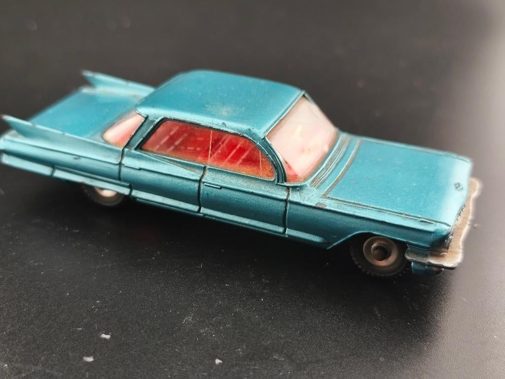 DINKY TOYS UK CADILLAC SIXTY TWO REF 147, Ophalen of Verzenden, Gebruikt, Auto, Dinky Toys