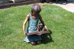 statue une fille a la lecture avec son chat en bronze ., Jardin & Terrasse, Enlèvement ou Envoi, Neuf