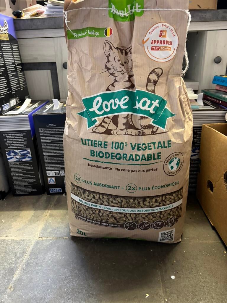 Litière végétale pour chats 20 litres, Animaux & Accessoires, Enlèvement, Neuf