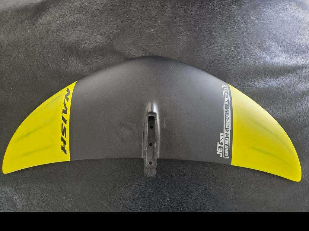 Wingfoil Naish Jet 1050 (S26) voorvleugel, Ophalen