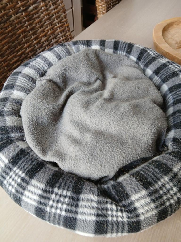 Gebruikt katten mandje, Dieren en Toebehoren, Ophalen