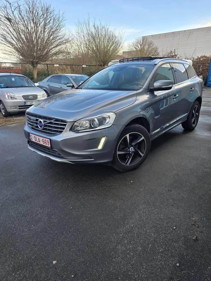 D4 Geartronic Summum, Auto's, Volvo, Particulier, XC60, Diesel, Euro 6, SUV of Terreinwagen, 5 deurs, Automaat, Zilver of Grijs