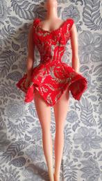Vêtement vintage pour poupée barbie tenue danse patinage, Enlèvement ou Envoi, Rouge