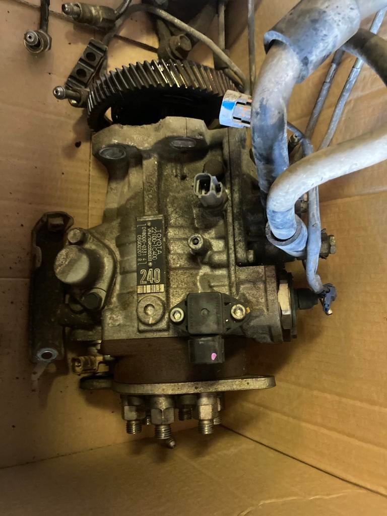 Pompe d'injection HDJ100, Autos : Pièces & Accessoires, Pompes à essence, Enlèvement ou Envoi