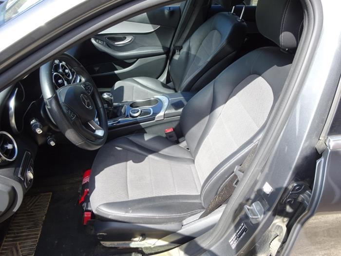 Siège gauche d'un Mercedes C-Klasse, Autos : Pièces & Accessoires, Habitacle & Garnissage, Mercedes-Benz, Utilisé, 3 mois de garantie