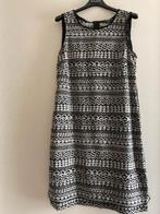 Zwart ecru kleedje van merk KOCCA, Kleding | Dames, Jurken, Maat 38/40 (M), Zwart, Kocca, Ophalen of Verzenden