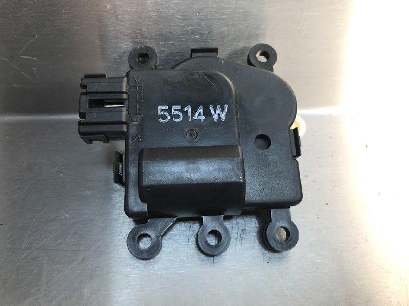 KACHELSTELMOTOR Mazda 3 (BM / BN) (|5514W|), Auto-onderdelen, Airco en Verwarming, Mazda, Gebruikt