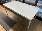 2 Bureautafels met metaal onderstel, Huis en Inrichting, Bureaus, Ophalen, Zo goed als nieuw