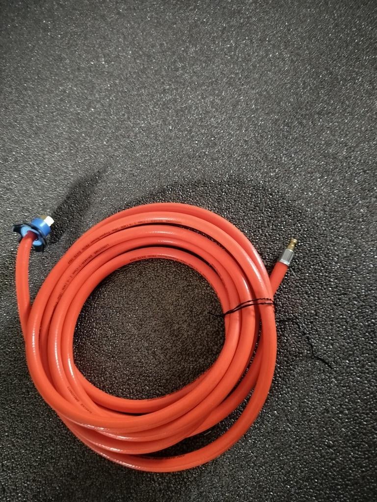 Gasslang van mobilhome naar BBQ Cadac 6 meter, Ophalen