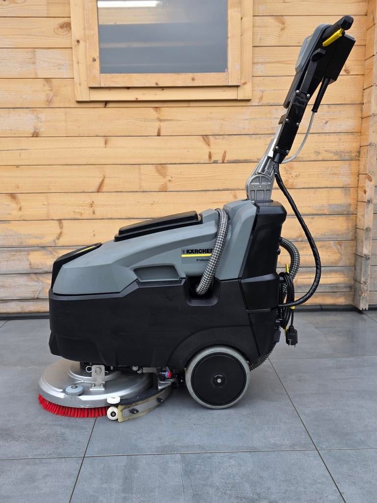 Kärcher BD 40/12C Professional Schrobzuigmachine op Batterij, Doe-het-zelf en Bouw, Reinigingsmachines, Ophalen of Verzenden, Gebruikt