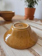 IKEA FÄRGRIK servies Mustard Gold Specled - set, Huis en Inrichting, Woonaccessoires | Kandelaars en Kaarsen, Ophalen, Goud