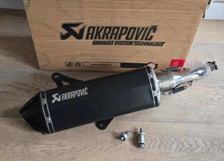 Pot d'échappement AKRAPOVIC Black Edition Vespa GTS, Motos, Accessoires | Autre, Neuf, Enlèvement ou Envoi