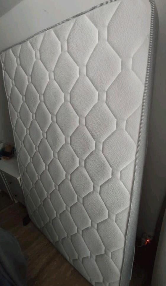 Matelas orthopédique 140 cm comme neuf, Maison & Meubles, Enlèvement, 140 cm, Matelas