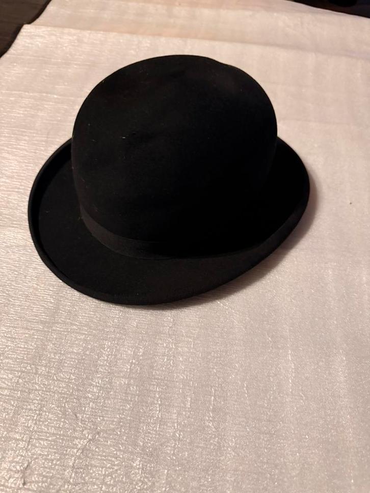 Vintage bolhoed / bowler hat –Royal” – klassiek & stijlvol, Vêtements | Femmes, Chapeaux & Casquettes, Comme neuf, Enlèvement