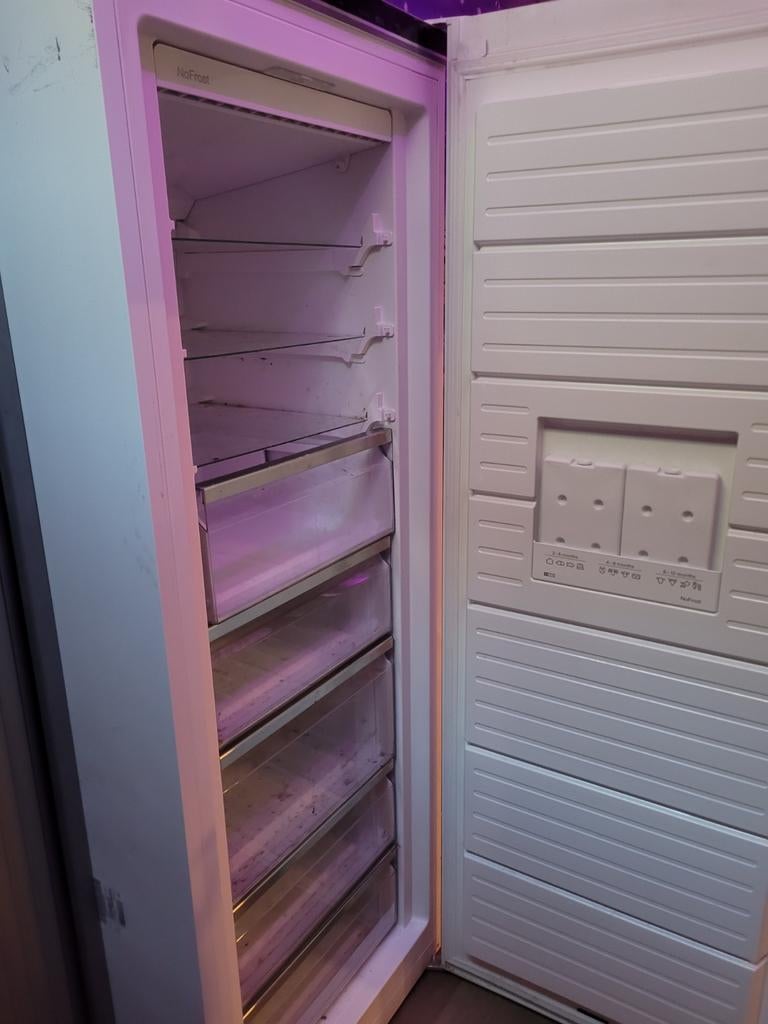 Grote diepvries Siemens, Ophalen