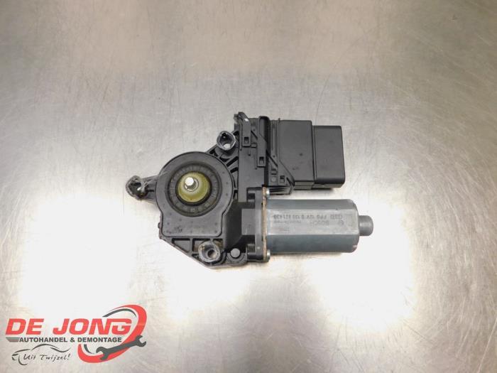 Moteur de vitre portière d'un Volkswagen Golf Plus, Autos : Pièces & Accessoires, Carrosserie & Tôlerie, Volkswagen, Utilisé, 3 mois de garantie