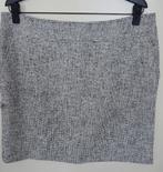 Zwart witte gespikkelde mini rok van marie méro, Vêtements | Femmes, Jupes, Taille 42/44 (L), Gris, Enlèvement ou Envoi, Au-dessus du genou
