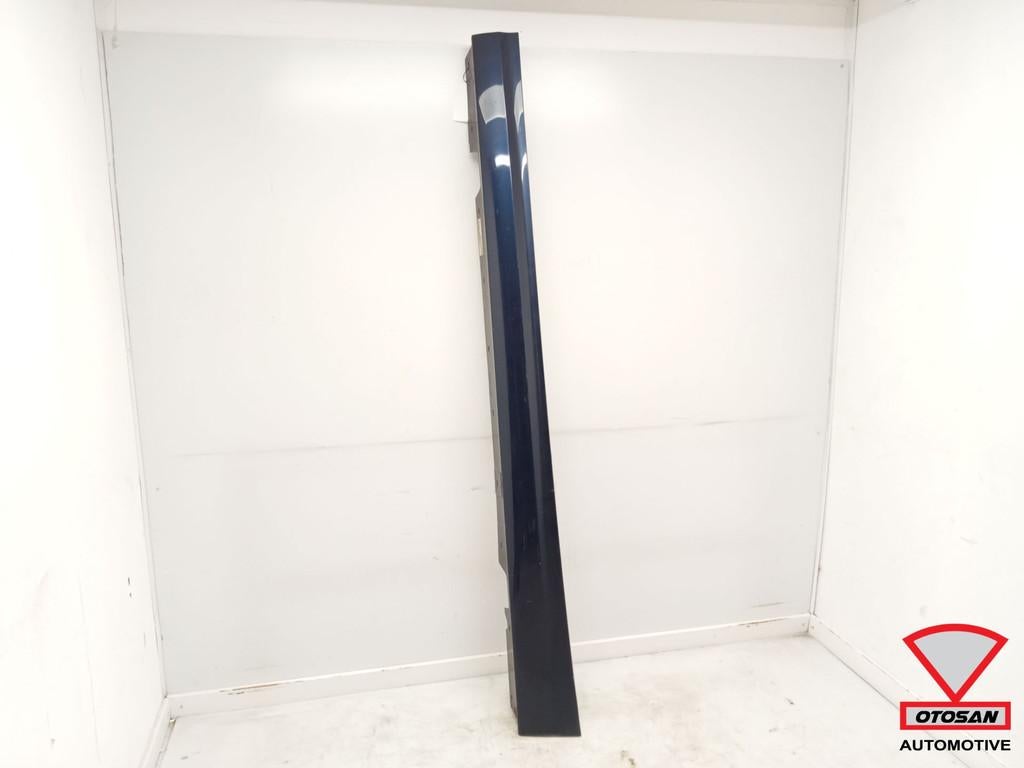 Jupe lat rale gauche d'origine pour BMW S rie 3 E90 LCI ! 51, Autos : Pièces & Accessoires, Petuelring 130
80788  Munich, DE, Info@bmw.de