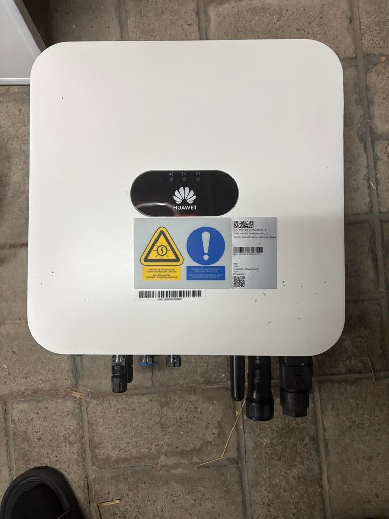 Omvormer huawei 4,5kw, Doe-het-zelf en Bouw, Zonnepanelen en Toebehoren, Ophalen, Nieuw
