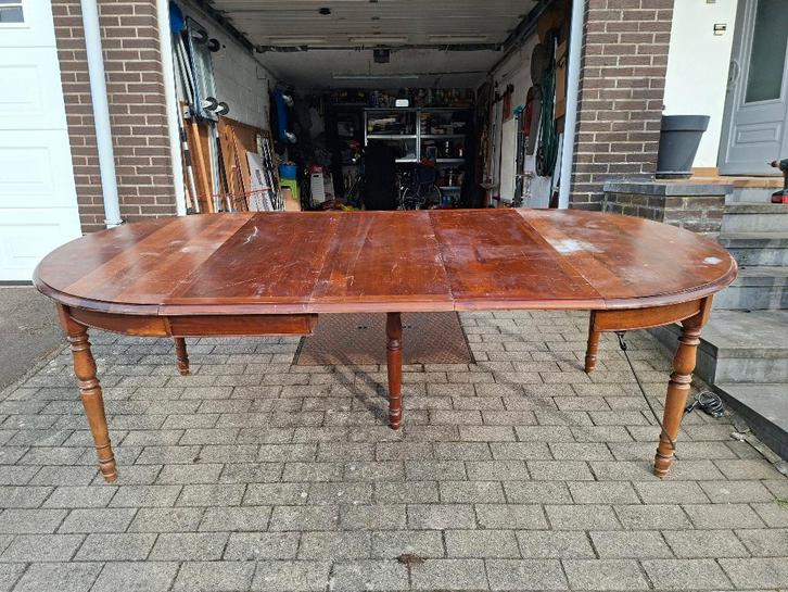 TABLE EN BOIS TRES SOLIDE A REPEINDRE, Maison & Meubles, Tables | Tables de salon, Utilisé, 75 cm ou plus, 100 à 150 cm, 200 cm ou plus