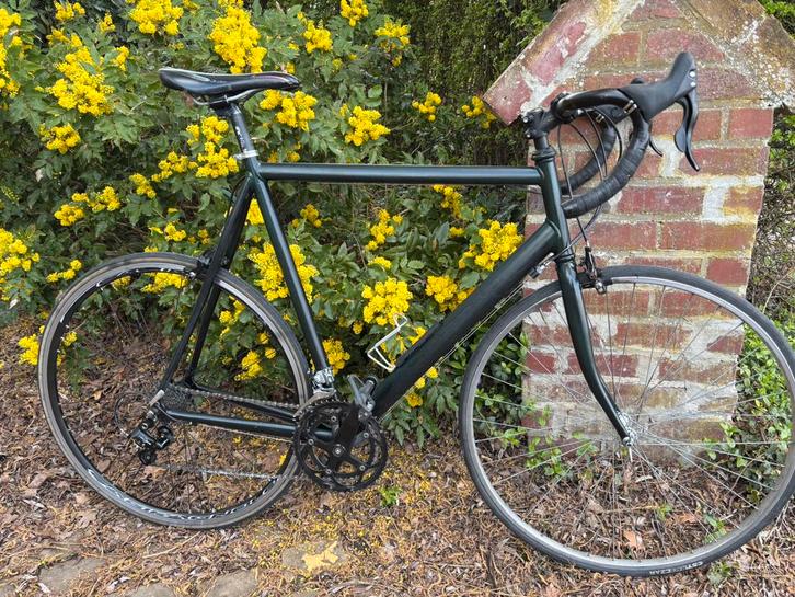 Vélo de course Campagnolo Veloce taille 62, Vélos & Vélomoteurs, Vélos | Hommes | Vélos de sport & Vélo de randonnée, Comme neuf