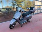 Vespa gts 300 super tech Keyless Topkoffer, Ophalen, Zo goed als nieuw, Benzine, Vespa