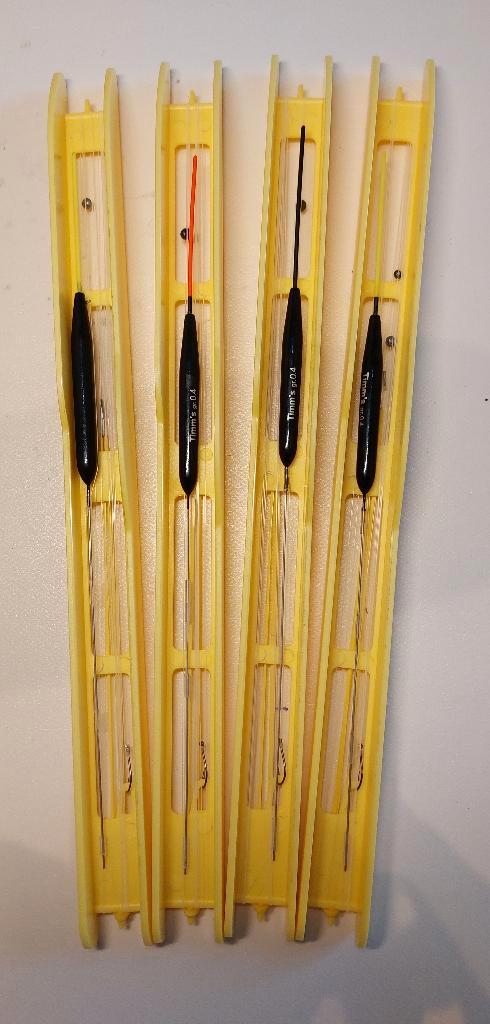 Hengelsport 4 zelfgemaakte vislijntjes set 79, Watersport en Boten, Hengelsport | Algemeen, Nieuw, Vaste hengel, Ophalen of Verzenden