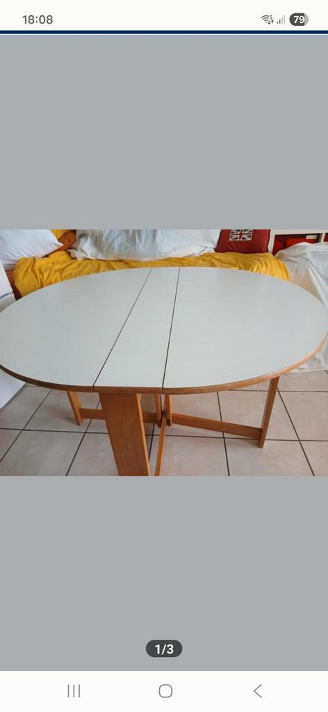 TAFEL IN IKEA STIJL STEVIG OPVOUWBAAR PRIJS 80 EUR, Huis en Inrichting, Tafels | Statafels, Ophalen