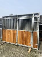 Paardenboxen set van 8 stuks draaibare voorwanden