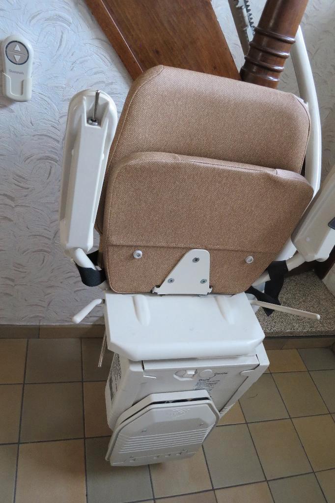 STANNAH traplift, Diversen, Trapliften, Zo goed als nieuw, Met bocht, Ophalen