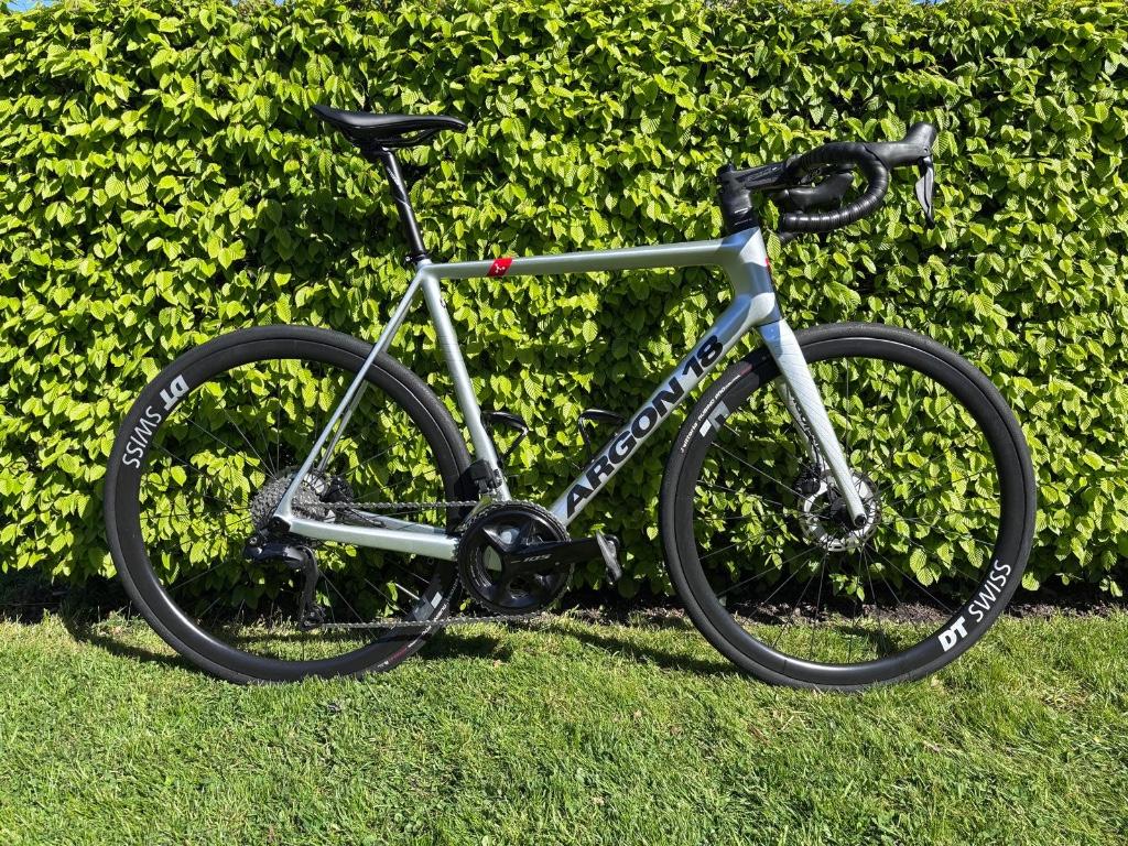 Argon18 Gallium CS(2025) DI2 105 56/L +DT SWISS CARBON VELG, 28 inch, Carbon, Heren, Zo goed als nieuw