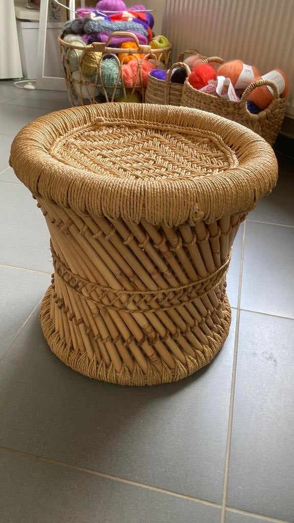 Pouf en osier, Maison & Meubles, Enlèvement, Comme neuf