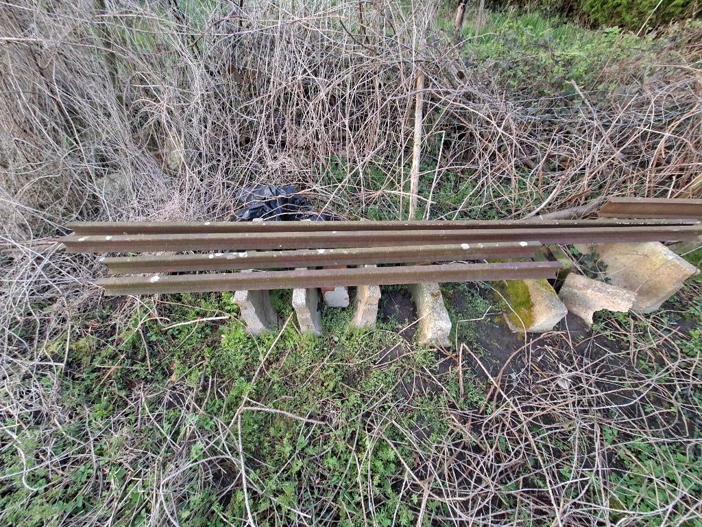ANTIEKE TRAMSPOREN EN ANTIEKE IJZEREN BALKEN, Ophalen, Gebruikt