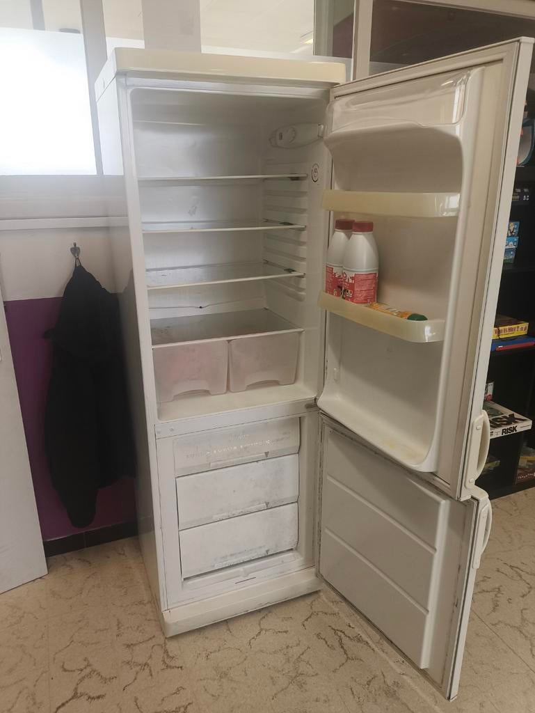 Koelkast met diepvries, Ophalen