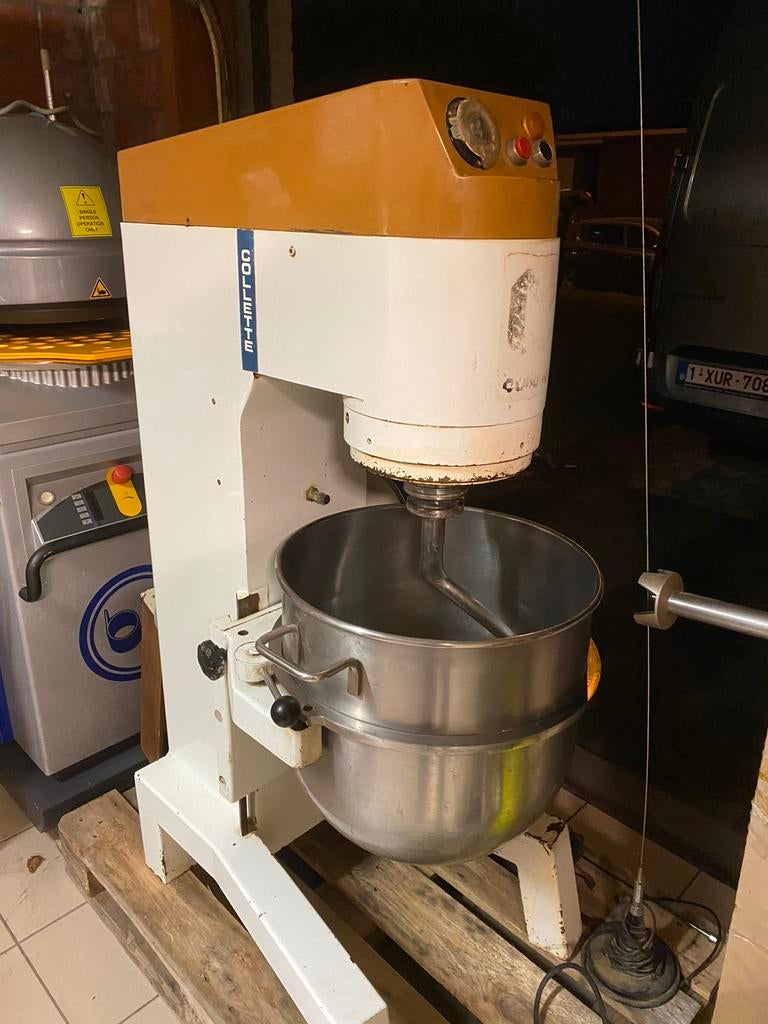 Klopper menger, Ophalen