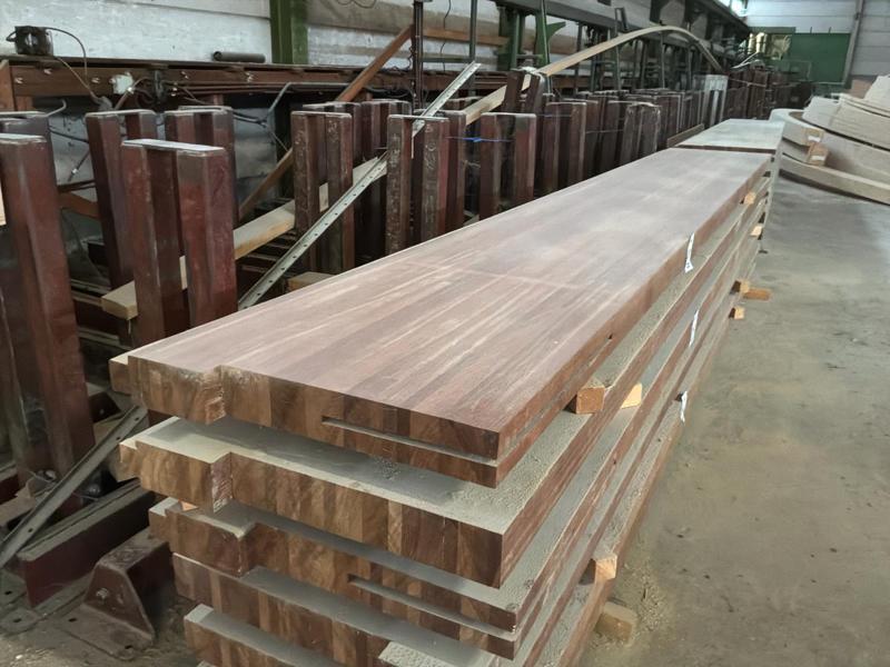 Tablette en bois stratifié (2x)