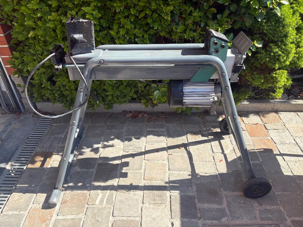 Fendeuse a bois hydraulique 6 tonnes, Jardin & Terrasse, Fendeuses, Électrique, Enlèvement, Utilisé, Autre