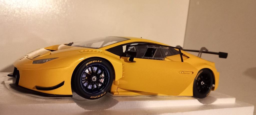 1/18 Lamborghini Huracan GT3 Plain Body yellow 2015 Autoart, Enlèvement ou Envoi, Neuf, Voiture, Autoart