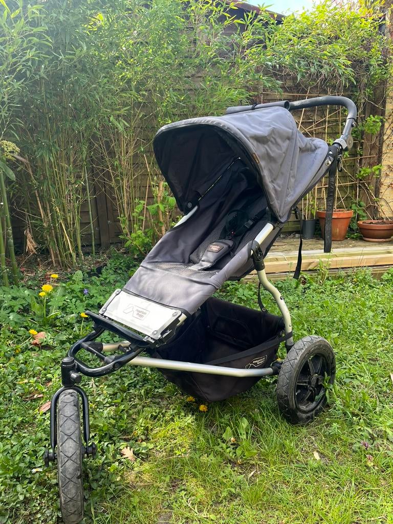 Mountain Buggy met wieg / mand, Kinderen en Baby's, Kinderwagens en Combinaties, Ophalen, Gebruikt