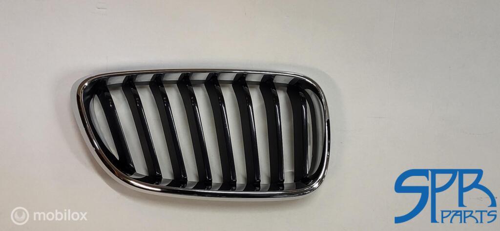 Grille BMW 2 SERIE F22 F23 F87 CHROOM GRILL NIER RECHTS ORGI, Enlèvement ou Envoi, Utilisé, BMW, BMW