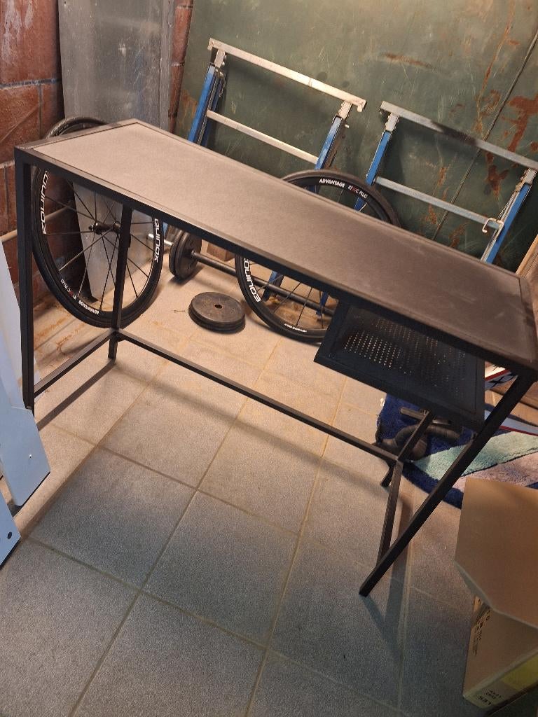 Bureau, Comme neuf, Bureau enfant, Bois, Espace de rangement