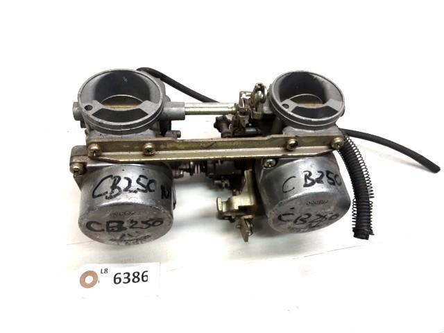 CB250 nighthawk 1996 - 2000 Honda Carburator D1-49727, Motos, Pièces | Honda