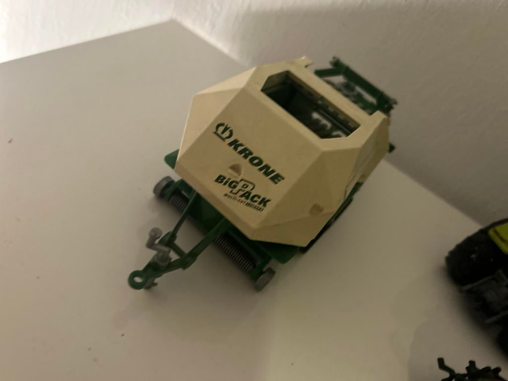 Presse à balles Siku Krone Big Pack 1:32 — bon état, Enlèvement ou Envoi, Utilisé, SIKU