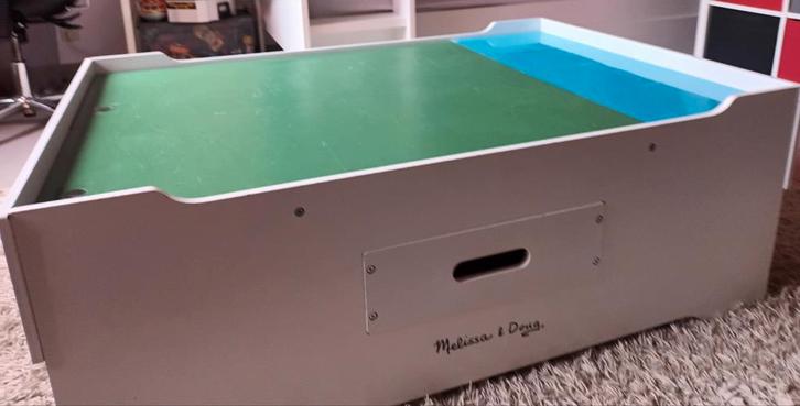 Stevige houten speeltafel van Melissa & Doug, Enfants & Bébés, Jouets | Tables de jeux, Utilisé, Enlèvement