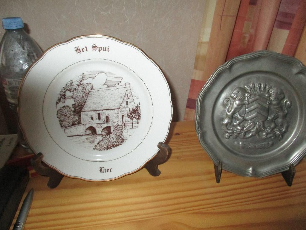 LIER 2 schalen voor 15 euro, Ophalen