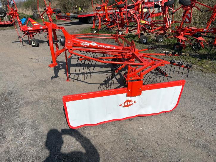 Râteau à foin Kuhn GA 3201, Articles professionnels, Agriculture | Outils, Cultures, Culture de fruits, Élevage, Autre, Agricole