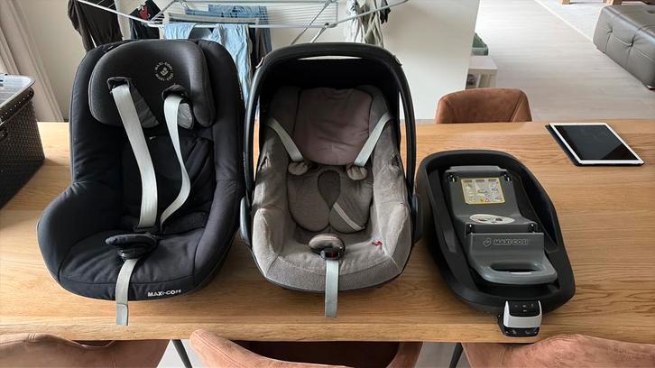 Maxi-Cosi Pebble + Pearl + FamilyFix ISOFIX (0–4 jaar set), Kinderen en Baby's, Autostoeltjes, Zo goed als nieuw, Maxi-Cosi, Isofix