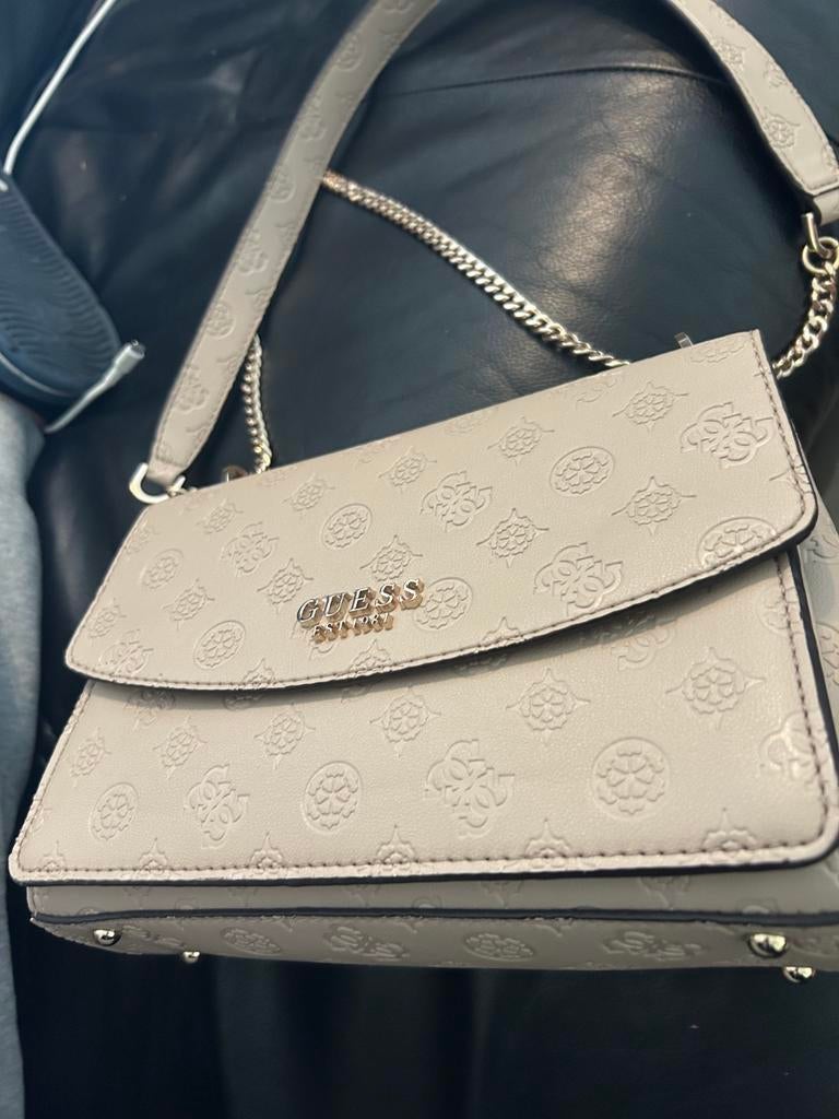 Hantas & portemonnee GUESS, Ophalen